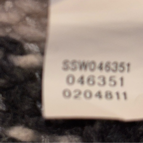 J. Jill Jacquard Poncho Cape Black and White Geometric Pattern OS - Picture 4 of 15